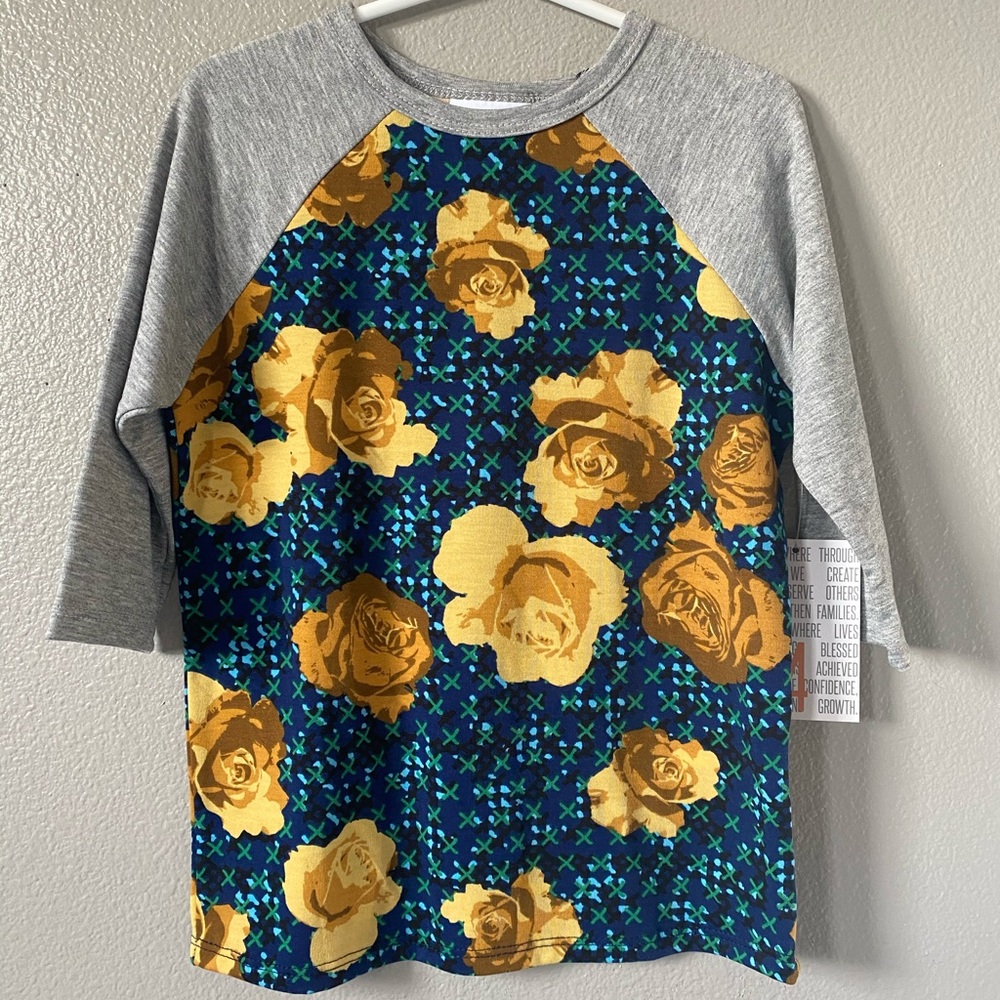 LuLaRoe kids Sloan shirt.  Size 4.  NWT